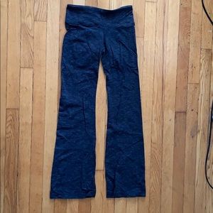 Athleta wise leg yoga pants